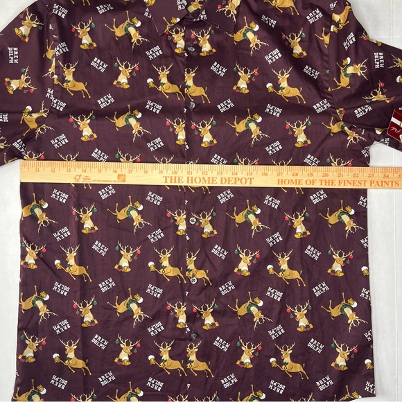 North Pole Trading Co.  Button Up Christmas  Polo Size Large. Brew dolph - Picture 6 of 8